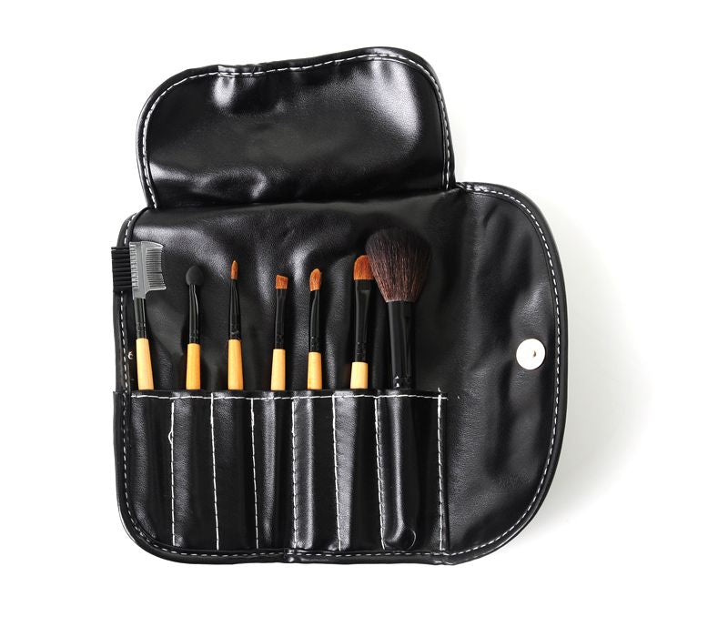Makeup brushes set 7 elements black case